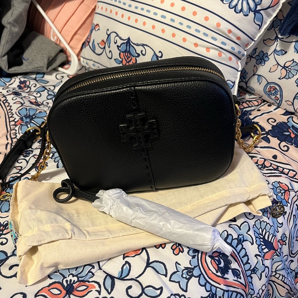 Generally Used: Tory Burch McGraw Camera Bag